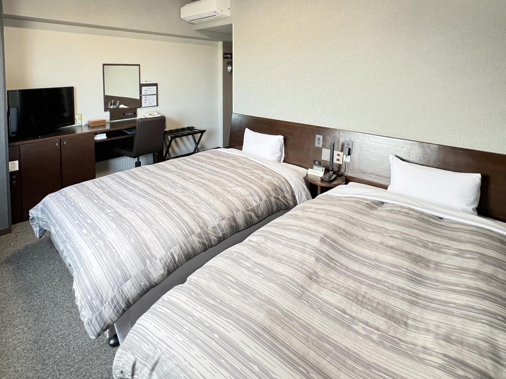 Hotel Route-Inn Shimodate Chikusei Bagian luar foto