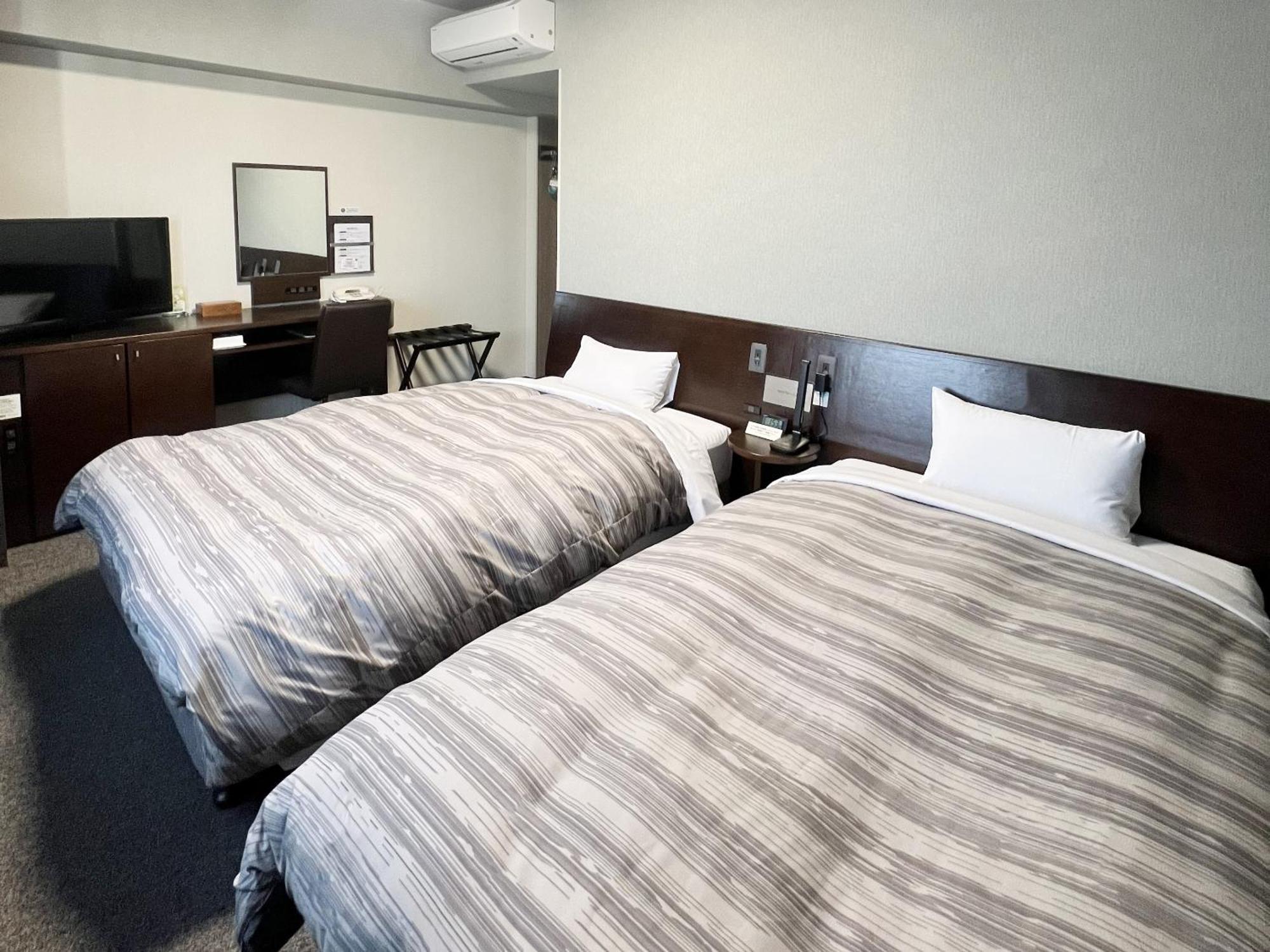 Hotel Route-Inn Shimodate Chikusei Bagian luar foto
