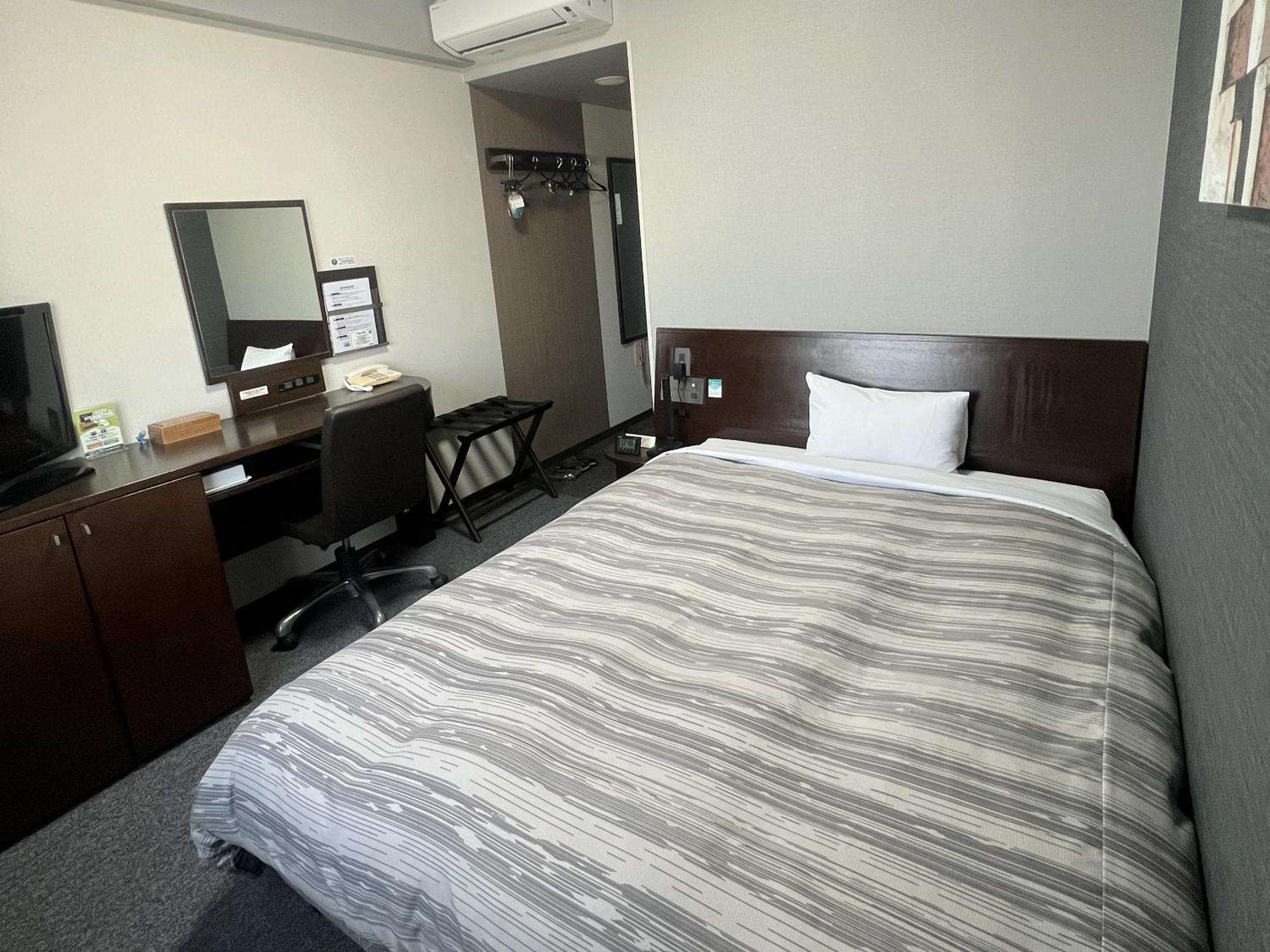 Hotel Route-Inn Shimodate Chikusei Bagian luar foto